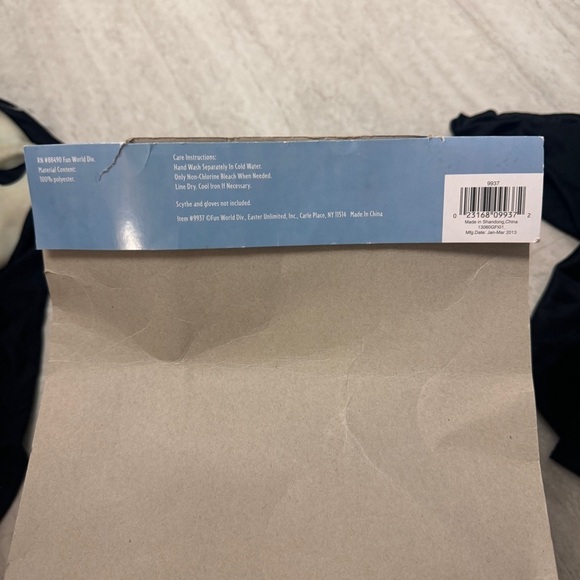 Grim Reaper Halloween costume robe and mask - Picture 4 of 13